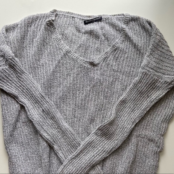 Gray Melange V-Neck Sweater - Picture 2 of 3